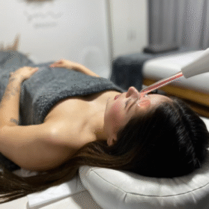LIMPIEZA FACIAL PROFUNDA + HIDRATACIÓN DE LUJO